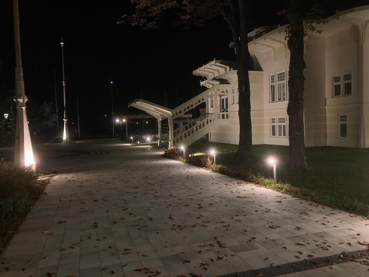 Zawia Apartman Apartment Balatonfoldvar Exterior photo